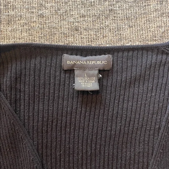 Banana Republic black Ribbed Cardigan - Picture 2 of 4